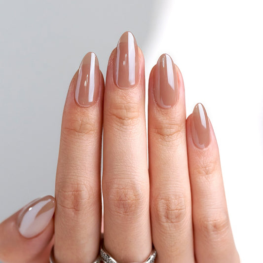 Ongles aux amandes et beignets glacés au chocolat - Appuyez sur les ongles