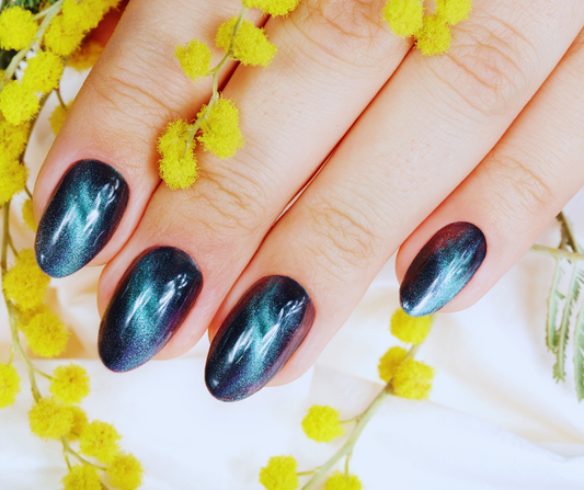 Cat Eye Nail Designs