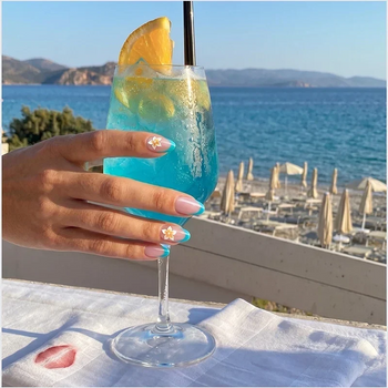 girls trip nail ideas