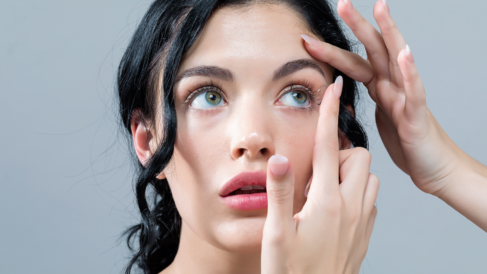 How to Take Contacts Out With Long Nails