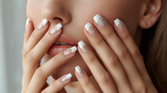 Minimalist Christmas Nails