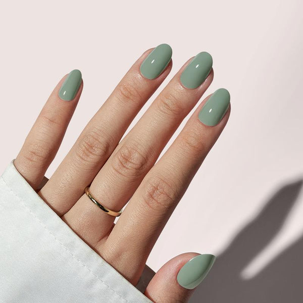 Hunter Green Oval Nails - Press On Nails