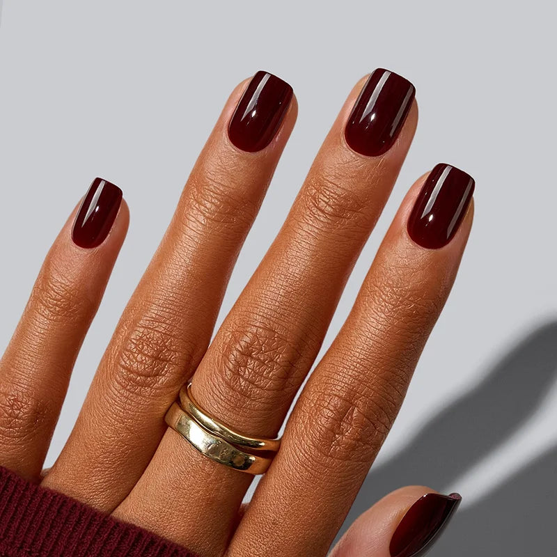 Cocoa Noir Extra Short Squoval Nails