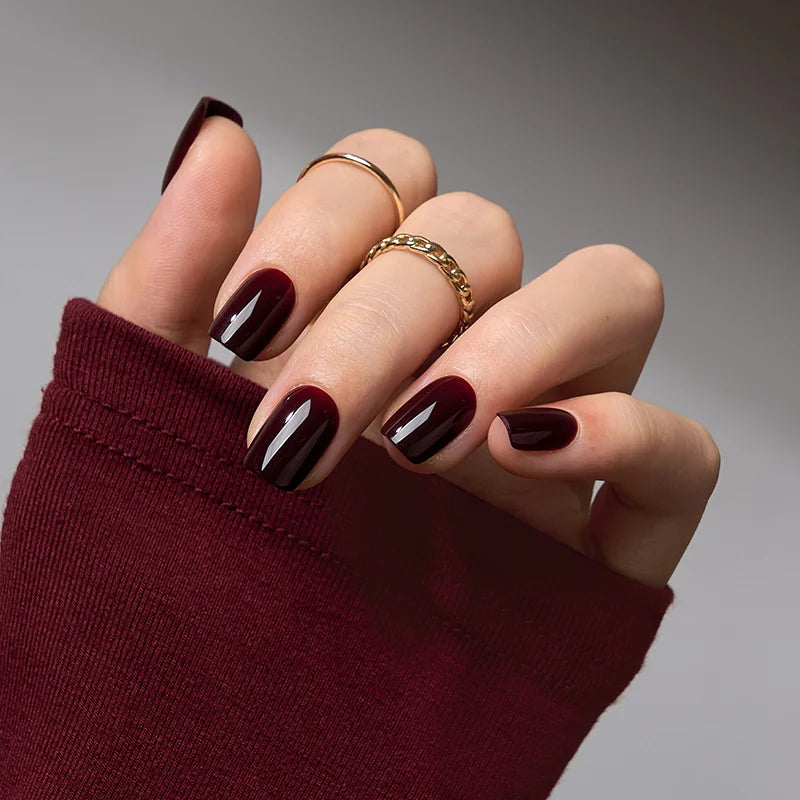 Cocoa Noir Extra Short Squoval Nails