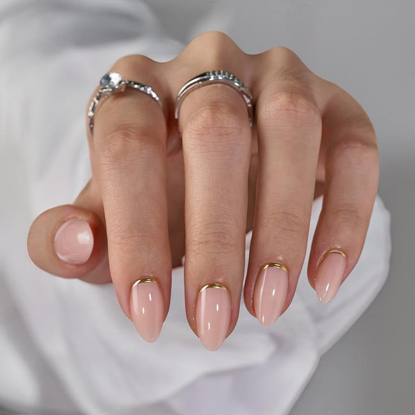 Uñas de almendra con extremo dorado - Presione sobre las uñas