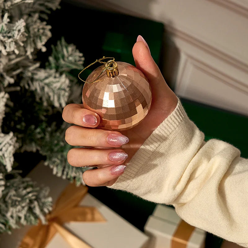 Gilded Cheer almond press-on nails with festive gold accents