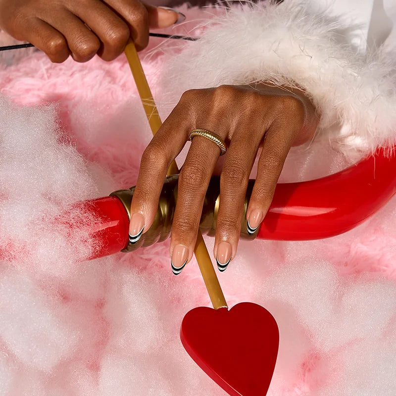 Veil Waltz Almond Nails - XCOATPRESS