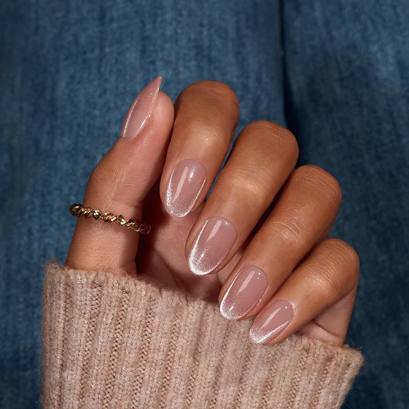Soft Shimmer Short Round Nails