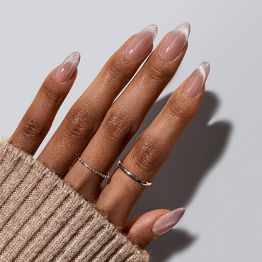 Cat Eye Medium Almond Nails - XCOATPRESS