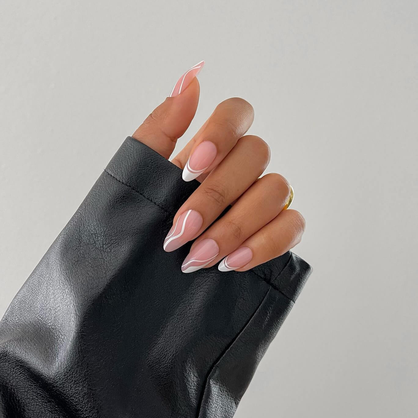 White Swirl Almond Nails - Press On Nails