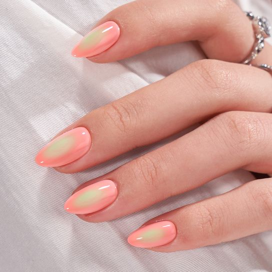 Aura Light Coffin Nails - Stampa sulle unghie