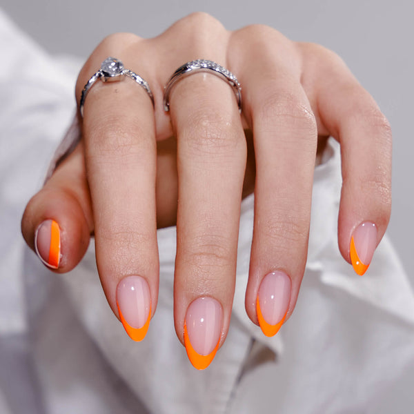 Uñas francesas de almendra naranja - Press On Nails